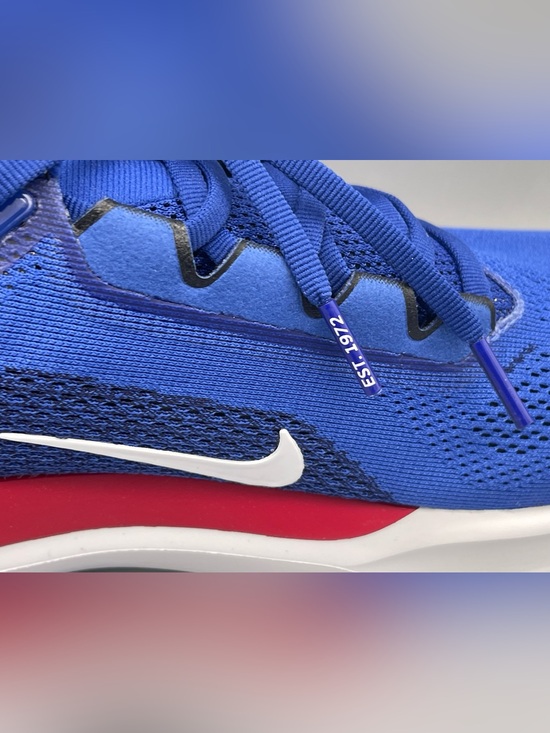 Athletic_Shoes